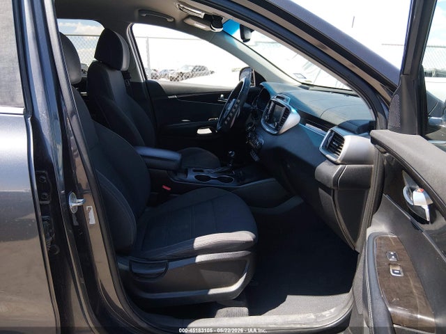 Продаж на аукціоні авто 2017 Kia Sorento 2.4l Lx, vin: 5XYPG4A35HG300195, номер лоту: 45183105