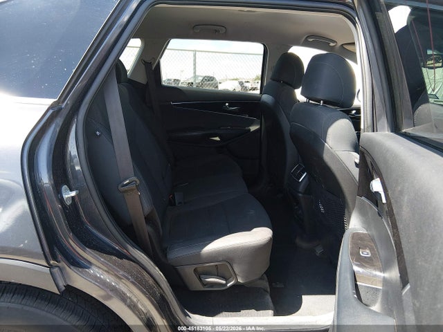 Продаж на аукціоні авто 2017 Kia Sorento 2.4l Lx, vin: 5XYPG4A35HG300195, номер лоту: 45183105