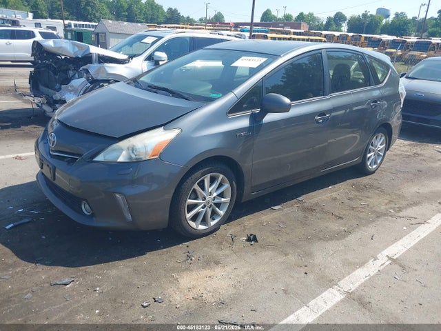 Продаж на аукціоні авто 2013 Toyota Prius V Five, vin: JTDZN3EU8D3289820, номер лоту: 45183123