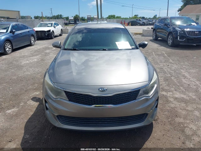 45183152 :رقم المزاد ، 5XXGT4L3XHG142577 vin ، 2017 Kia Optima Lx مزاد بيع