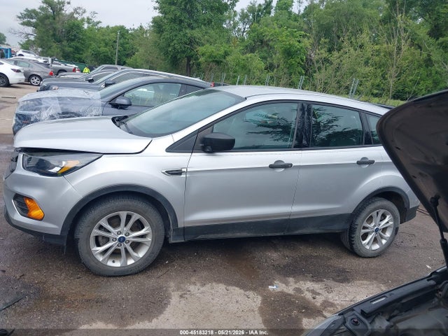 2019 Ford Escape S მანქანა იყიდება აუქციონზე, vin: 1FMCU0F75KUA76813, აუქციონის ნომერი: 45183218