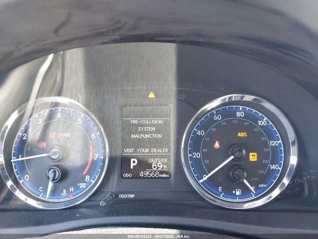2T1BURHE3JC008294 Toyota COROLLA LE