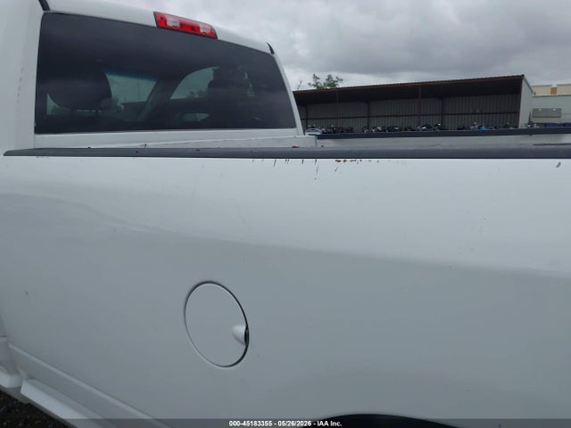 45183355 :رقم المزاد ، 3C6JR6DG2KG503877 vin ، 2019 Ram 1500 Classic Tradesman  4x2 8' Box مزاد بيع
