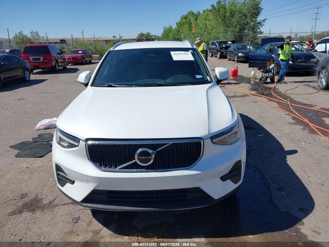 45183382 :رقم المزاد ، YV4L12UK1P2967889 vin ، 2023 Volvo Xc40 B5 Core مزاد بيع