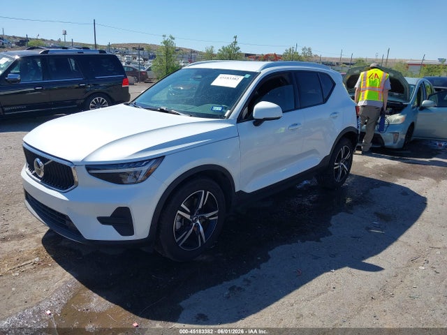 45183382 :رقم المزاد ، YV4L12UK1P2967889 vin ، 2023 Volvo Xc40 B5 Core مزاد بيع