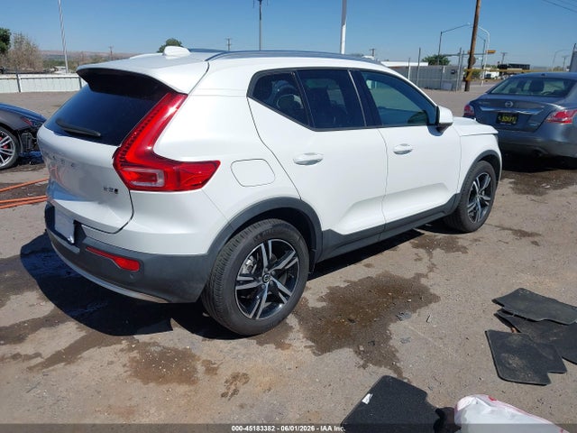 45183382 :رقم المزاد ، YV4L12UK1P2967889 vin ، 2023 Volvo Xc40 B5 Core مزاد بيع