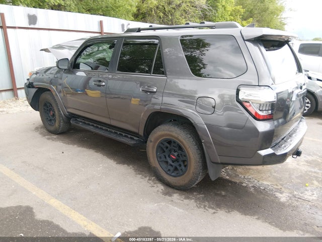 Toyota 4RUNNER SR5 2022 JTEMU5JRXN6011894 Image 3