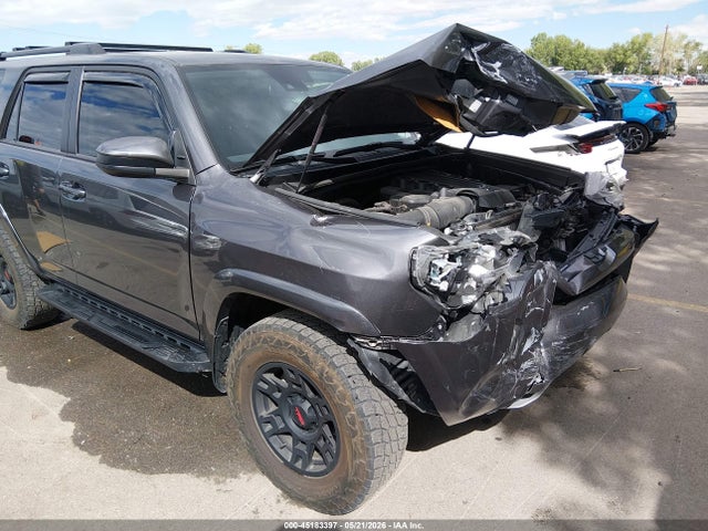 Toyota 4RUNNER SR5 2022 JTEMU5JRXN6011894 Image 6