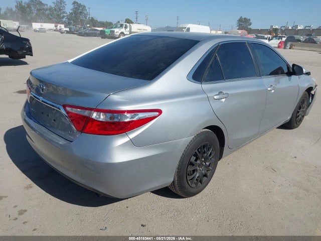 2016 Toyota Camry Le მანქანა იყიდება აუქციონზე, vin: 4T4BF1FK7GR518701, აუქციონის ნომერი: 45183441