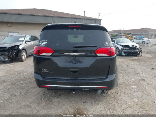 Chrysler Pacifica Touring-l 2017 2C4RC1BG3HR635911 Image 17