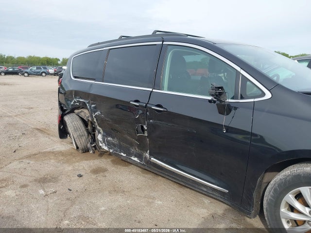 Chrysler Pacifica Touring-l 2017 2C4RC1BG3HR635911 Image 6