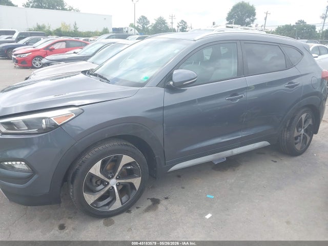 45183579 :رقم المزاد ، KM8J3CA28HU393386 vin ، 2017 Hyundai Tucson Sport مزاد بيع