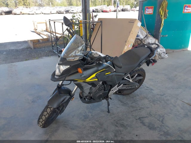 45183618 :رقم المزاد ، MLHPC4666F5200074 vin ، 2015 Honda Cb500 X مزاد بيع
