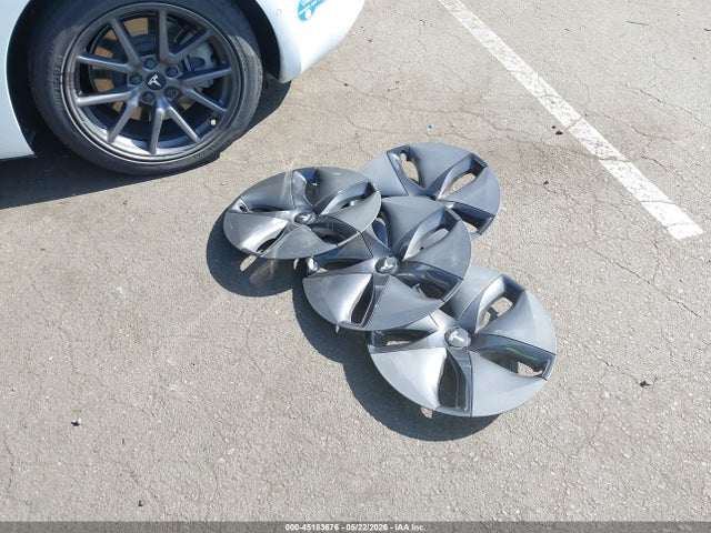 5YJ3E1EA5LF800059 Tesla Model 3 Standard Range Plus Rear-wheel Drive/standard Range Rear-wheel Drive