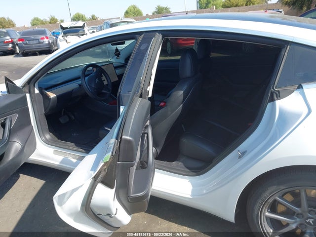 5YJ3E1EA5LF800059 Tesla Model 3 Standard Range Plus Rear-wheel Drive/standard Range Rear-wheel Drive