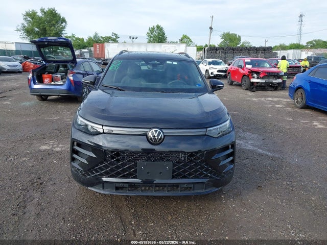 2026 Volkswagen Tiguan Se R-line Black მანქანა იყიდება აუქციონზე, vin: 3VVGR7RM9TM079223, აუქციონის ნომერი: 45183696