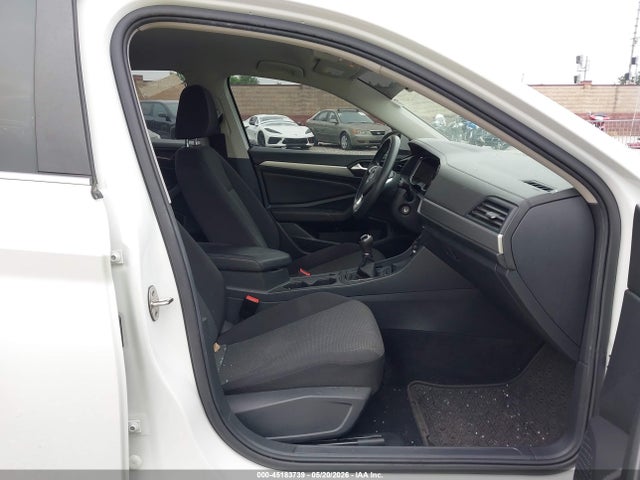 3VWN57BUXKM071977 Volkswagen Jetta 1.4t S