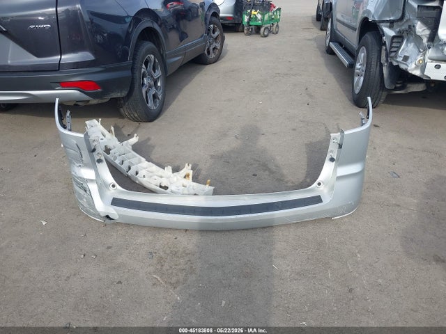 Продажа на аукционе авто 2015 Chevrolet Traverse Ls, vin: 1GNKRFKD4FJ301110, номер лота: 45183808