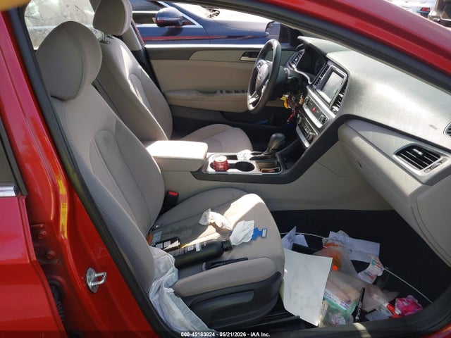 5NPE24AF0JH686393 Hyundai SONATA SE