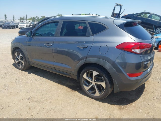 KM8J33A20GU140514 Hyundai Tucson Sport