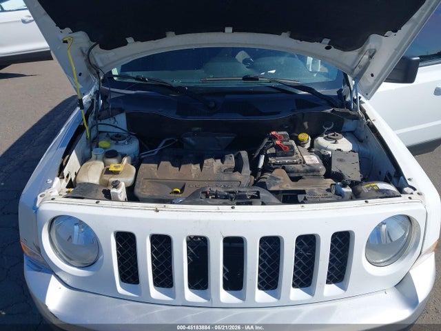 1C4NJRFBXGD782911 Jeep Patriot Latitude