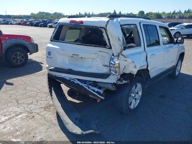1C4NJRFBXGD782911 Jeep Patriot Latitude