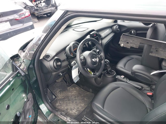 Продажа на аукционе авто 2018 Mini Hardtop Cooper/oxford Edition, vin: WMWXP5C54J2G62135, номер лота: 45183937