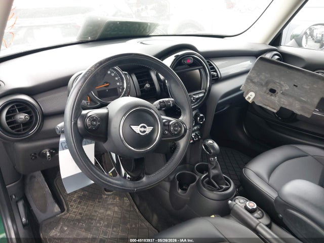 Продажа на аукционе авто 2018 Mini Hardtop Cooper/oxford Edition, vin: WMWXP5C54J2G62135, номер лота: 45183937