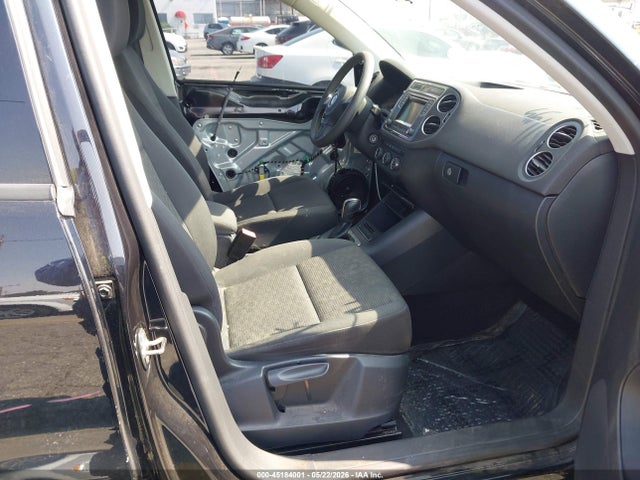 Auction sale of the 2017 Volkswagen Tiguan 2.0t/2.0t S, vin: WVGAV7AX3HK047058, lot number: 45184001
