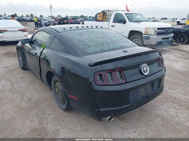 2014 Ford Mustang V6 Premium მანქანა იყიდება აუქციონზე, vin: 1ZVBP8AM2E5291337, აუქციონის ნომერი: 45184030