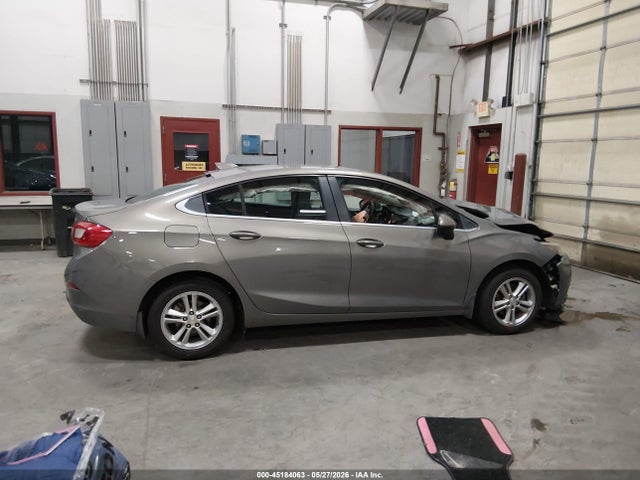 1G1BE5SM3H7224611 Chevrolet Cruze Lt Auto