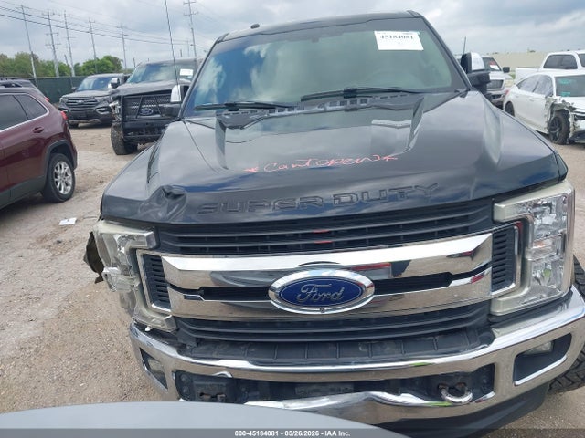 Ford F-350 Xlt 2018 1FT8W3BT3JEB49436 Image 32