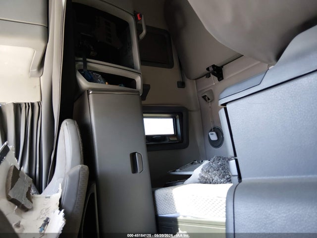 Aukcja sprzedaży 2022 Volvo Vnl, vin: 4V4NC9EH5NN298706, numer aukcji: 45184125