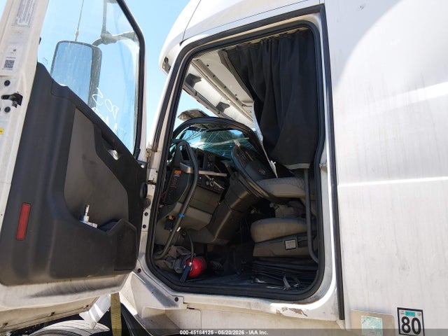 Aukcja sprzedaży 2022 Volvo Vnl, vin: 4V4NC9EH5NN298706, numer aukcji: 45184125