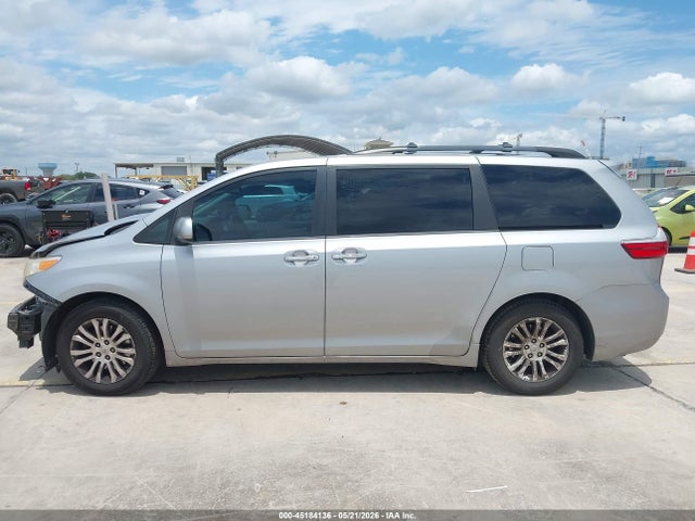 Продажа на аукционе авто 2015 Toyota Sienna Xle 8 Passenger, vin: 5TDYK3DC5FS573002, номер лота: 45184136