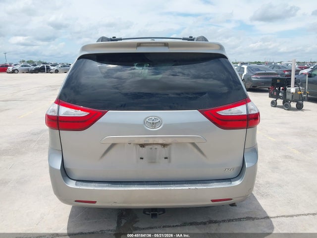 Продажа на аукционе авто 2015 Toyota Sienna Xle 8 Passenger, vin: 5TDYK3DC5FS573002, номер лота: 45184136