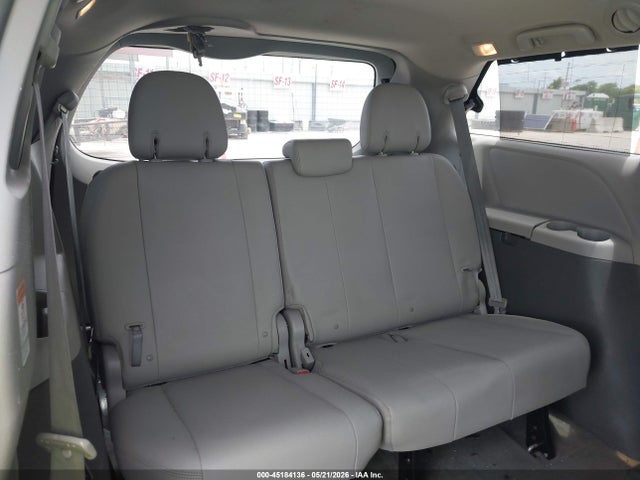 Продажа на аукционе авто 2015 Toyota Sienna Xle 8 Passenger, vin: 5TDYK3DC5FS573002, номер лота: 45184136