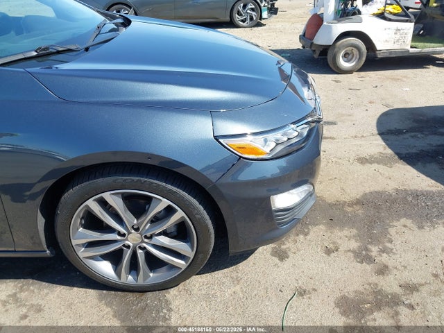 1G1ZE5SX0LF058006 Chevrolet Malibu Fwd Premier