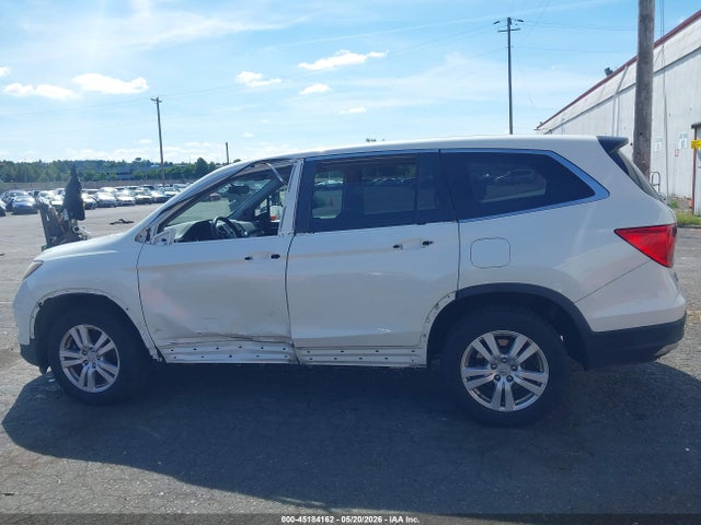 Honda PILOT LX 2017 5FNYF6H15HB079230 Image 15