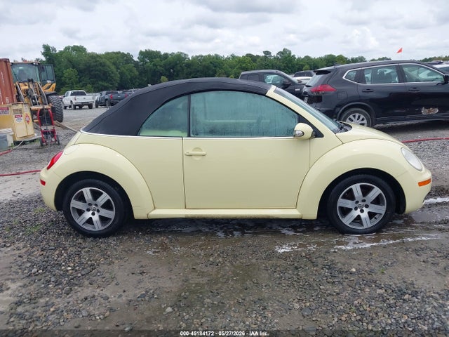 45184172 :رقم المزاد ، 3VWRF31Y06M316125 vin ، 2006 Volkswagen New Beetle 2.5 مزاد بيع