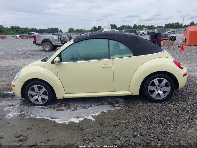 45184172 :رقم المزاد ، 3VWRF31Y06M316125 vin ، 2006 Volkswagen New Beetle 2.5 مزاد بيع