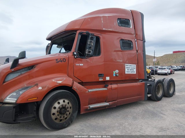 4V4NC9EH7KN209746 Volvo VNL