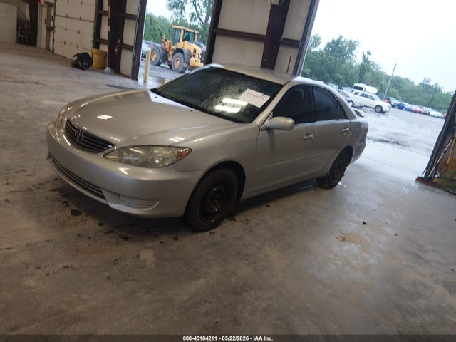 2006 Toyota Camry Le მანქანა იყიდება აუქციონზე, vin: 4T1BE32K56U124370, აუქციონის ნომერი: 45184211
