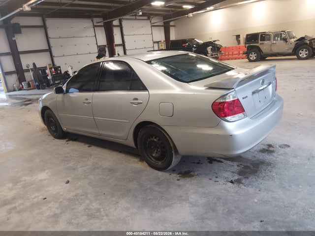 2006 Toyota Camry Le მანქანა იყიდება აუქციონზე, vin: 4T1BE32K56U124370, აუქციონის ნომერი: 45184211