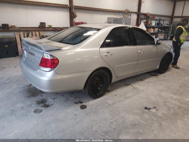 2006 Toyota Camry Le მანქანა იყიდება აუქციონზე, vin: 4T1BE32K56U124370, აუქციონის ნომერი: 45184211