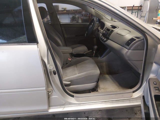 2006 Toyota Camry Le მანქანა იყიდება აუქციონზე, vin: 4T1BE32K56U124370, აუქციონის ნომერი: 45184211