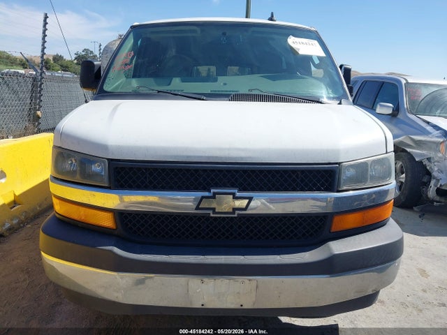 1GAZGPFG3H1332383 Chevrolet Express 3500 Lt