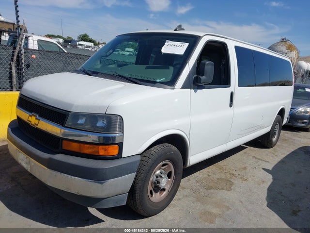 1GAZGPFG3H1332383 Chevrolet Express 3500 Lt