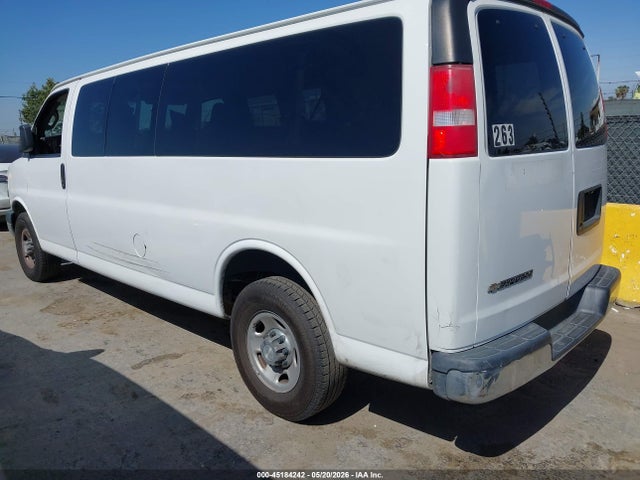 1GAZGPFG3H1332383 Chevrolet Express 3500 Lt