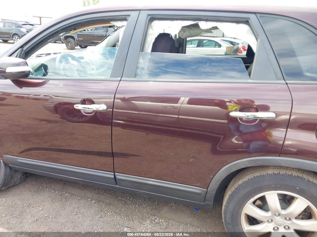 45184260 :رقم المزاد ، 5XYKT3A64EG452037 vin ، 2014 Kia Sorento Lx مزاد بيع